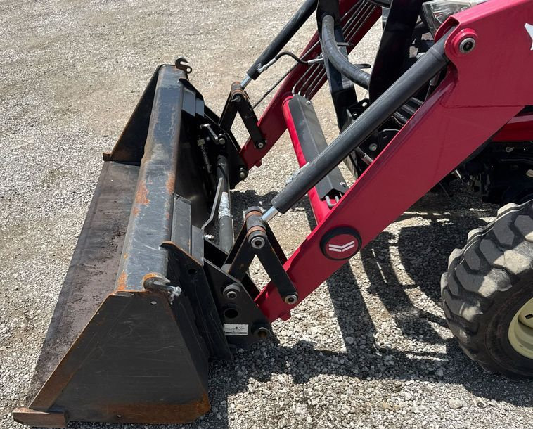 2016 YANMAR YT235 MFWD TRACTOR -  - Image 7
