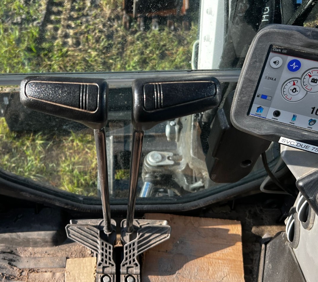 2022 BOBCAT E50 MINI EXCAVATOR  - Image 16