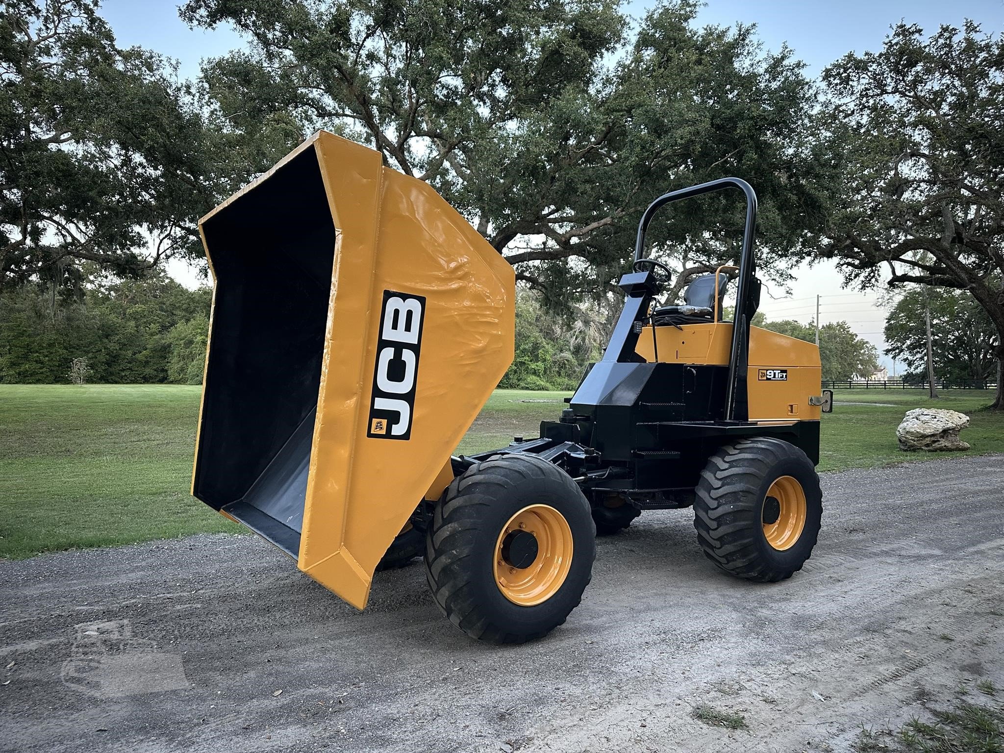 2017 JCB 9TFT DUMPER  - Image 2