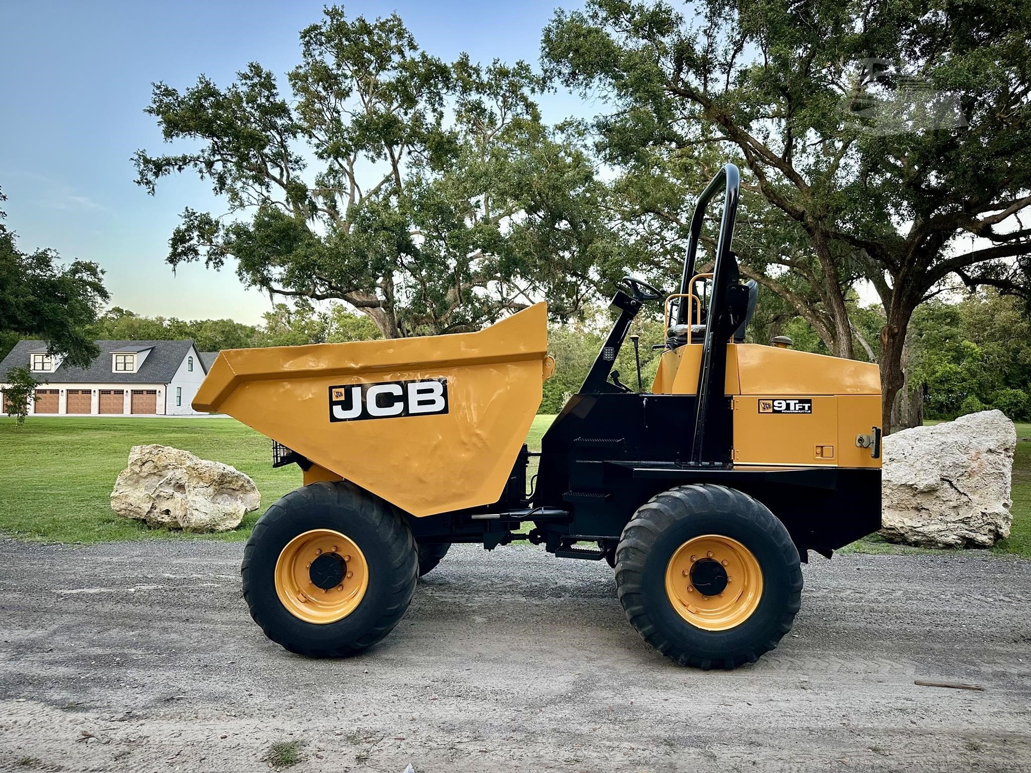 2017 JCB 9TFT DUMPER  - Image 17