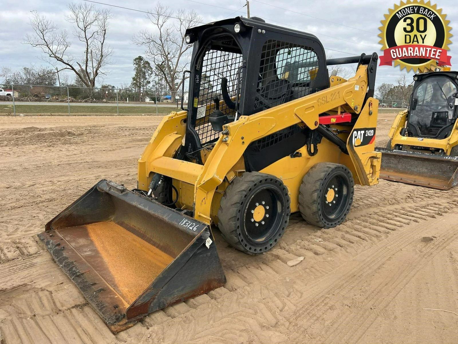 2017 CATERPILLAR 242D SKID STEER - Inventory #91820 - Image 17