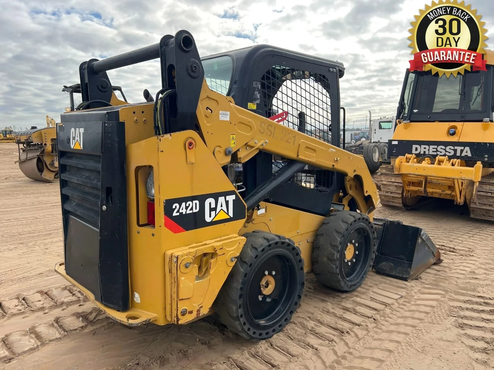 2017 CATERPILLAR 242D SKID STEER - Inventory #91820 - Image 4