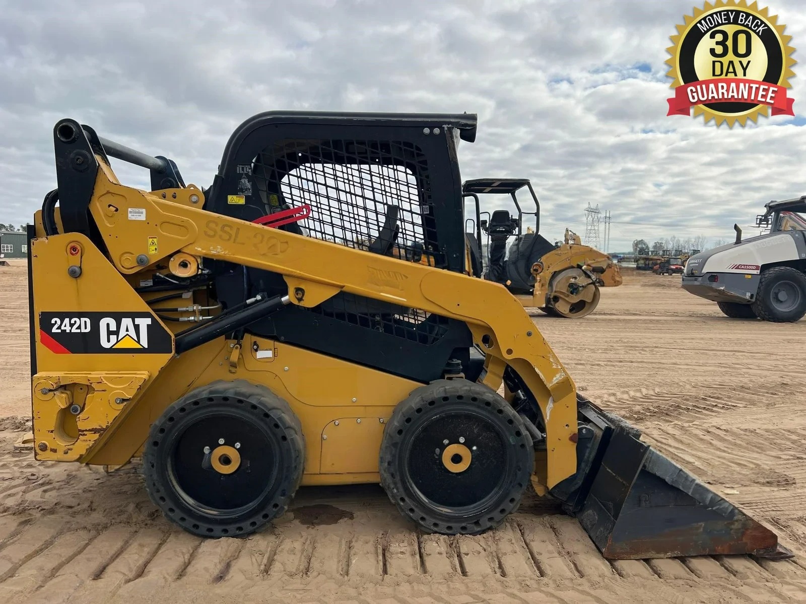 2017 CATERPILLAR 242D SKID STEER - Inventory #91820 - Image 6