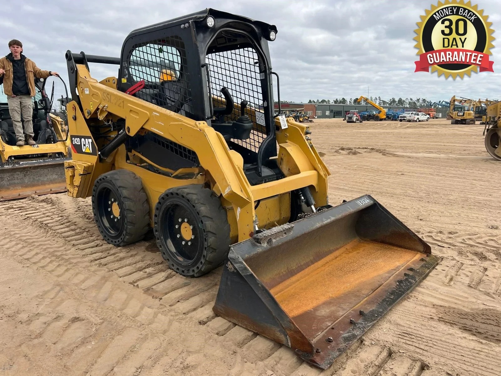 2017 CATERPILLAR 242D SKID STEER - Inventory #91820 - Image 7
