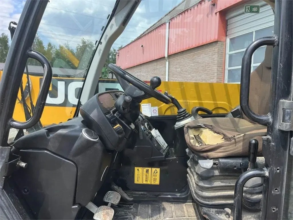 2015 JCB 541-70 AGRI SUPER TELEHANDLER  - Image 12