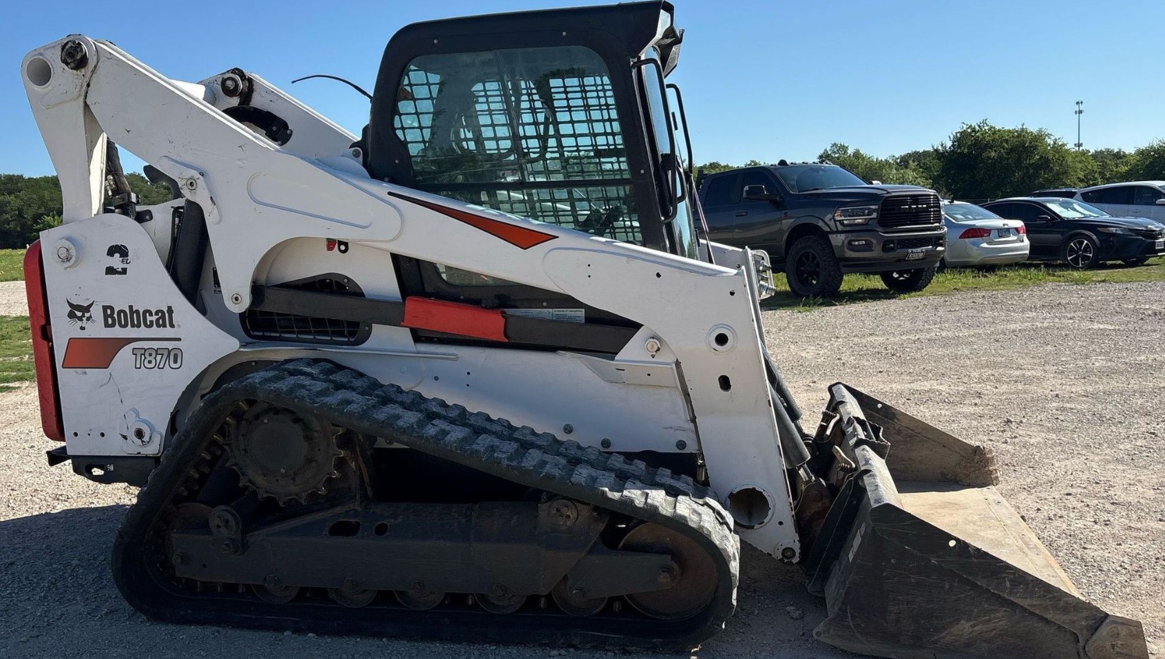 2022 BOBCAT T870 TRACKED SKID STEER LOADER  - Image 4