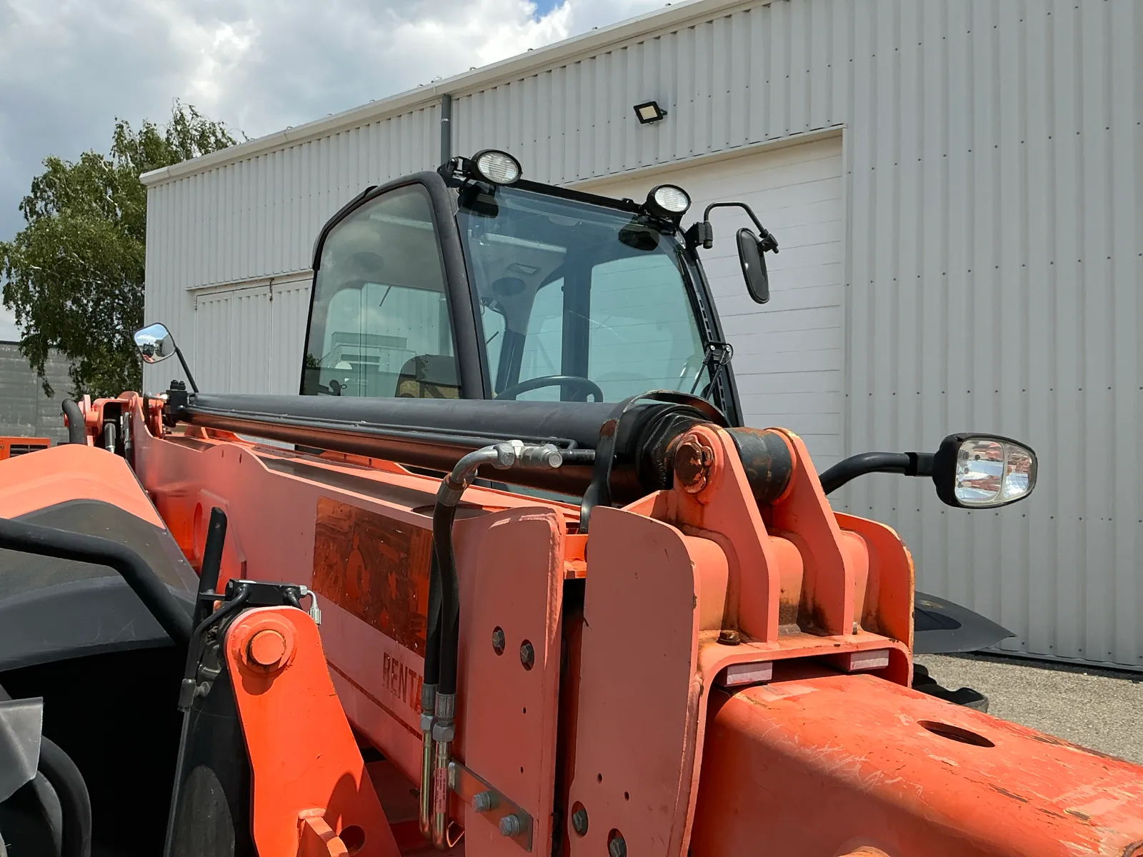 2018 KUBOTA SVL95-2S SKID STEER  - Image 12