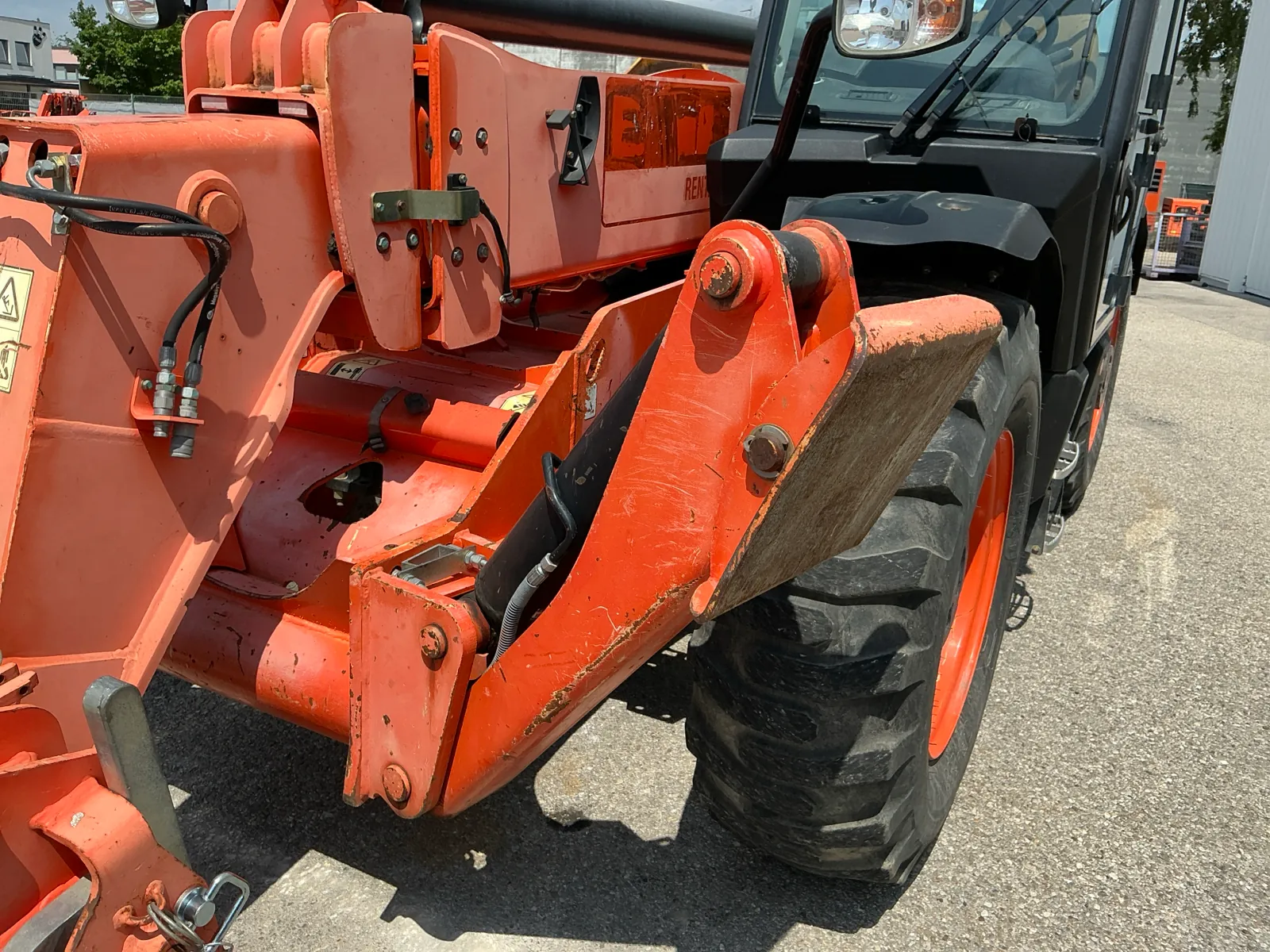 2018 KUBOTA SVL95-2S SKID STEER  - Image 3