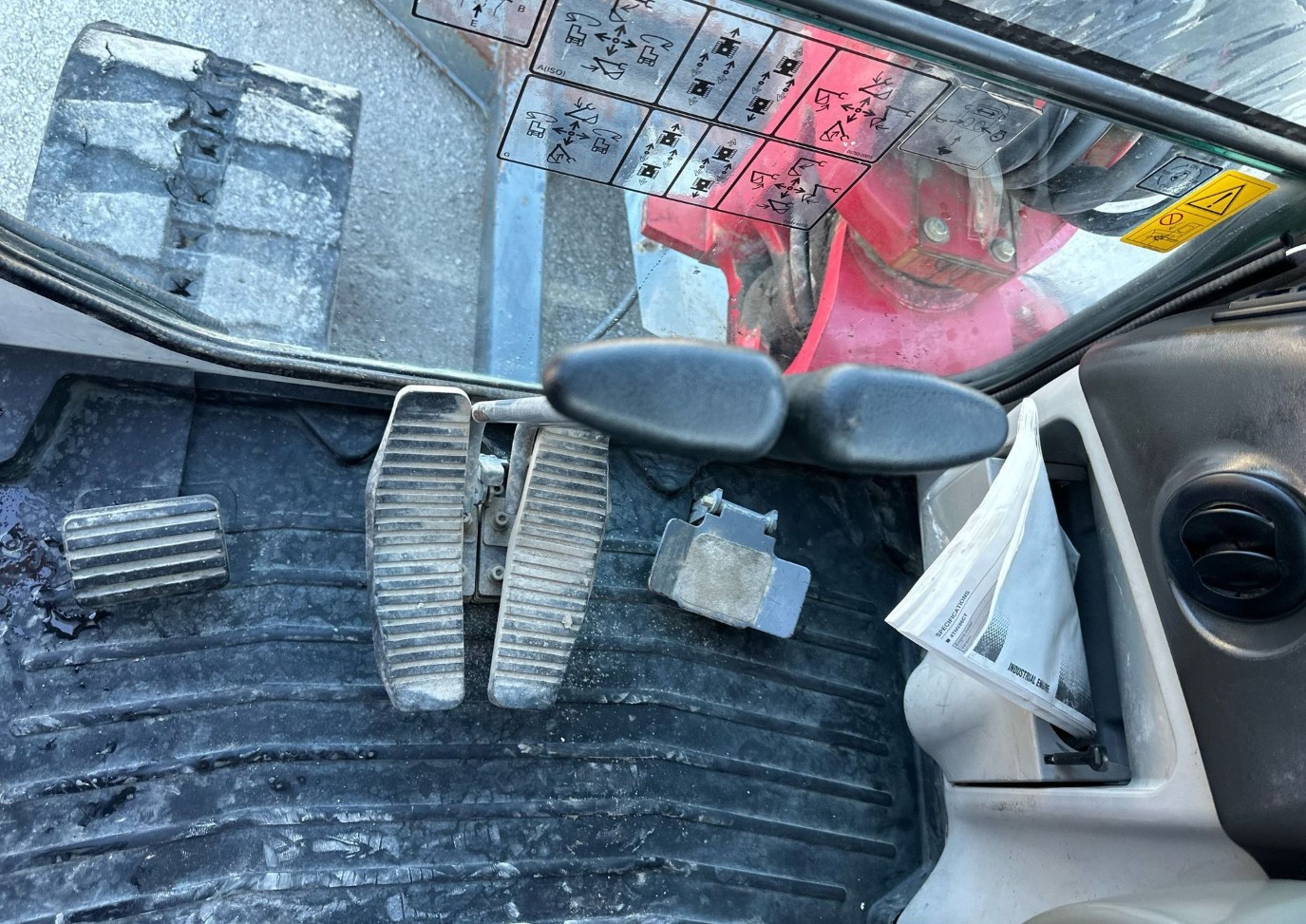 2016 TAKEUCHI TB260 MINI EXCAVATOR -  - Image 17