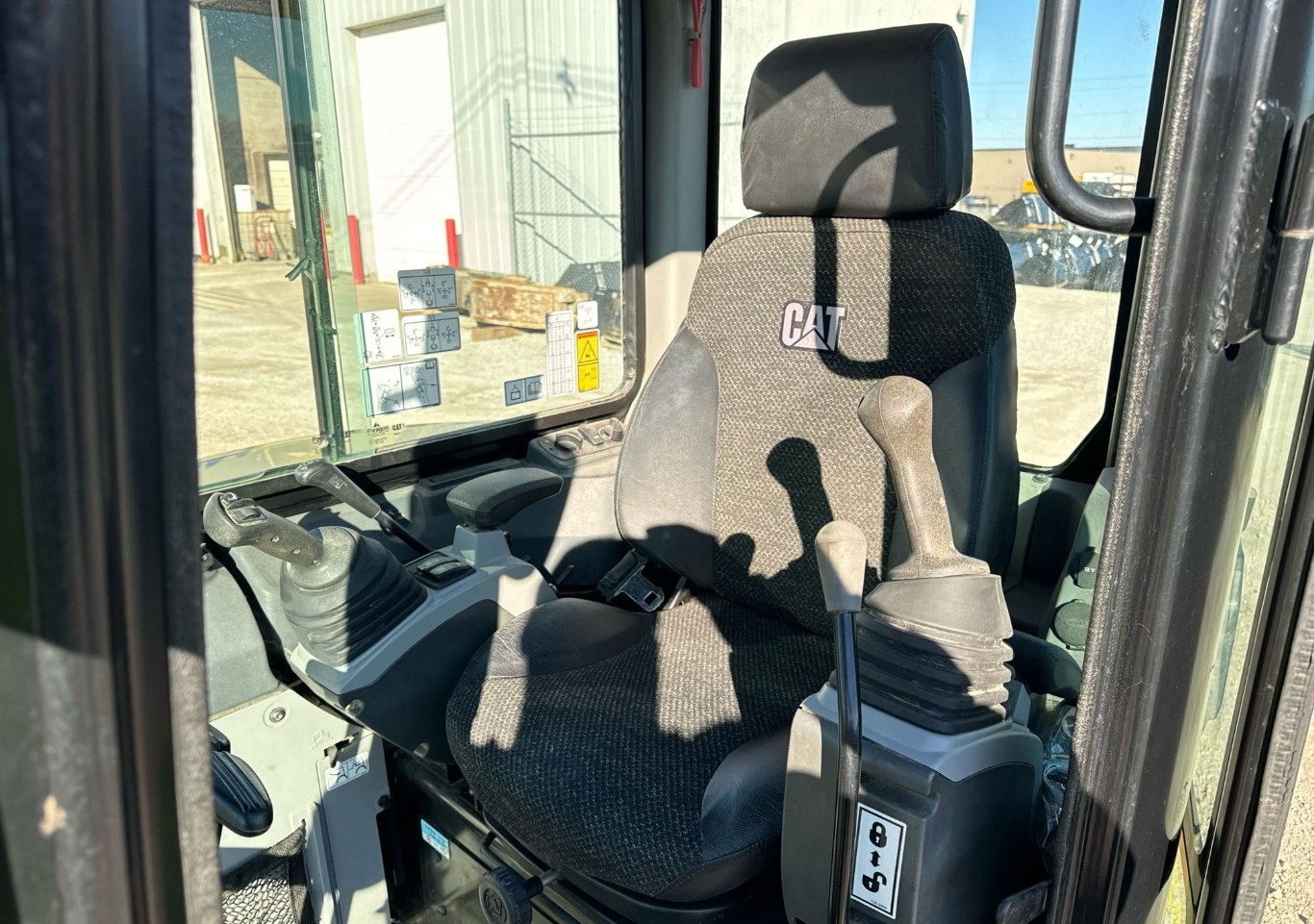2021 CATERPILLAR 304E2 CR MINI EXCAVATOR-  - Image 16