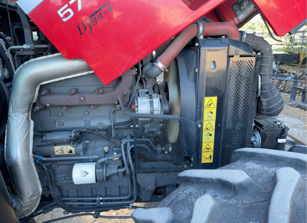 2021 MASSEY FERGUSON MF 5711 4WD DIESEL TRACTOR UTILITY AG FARM -  - Image 15