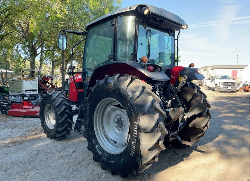 2021 MASSEY FERGUSON MF 5711 4WD DIESEL TRACTOR UTILITY AG FARM -  - Image 6