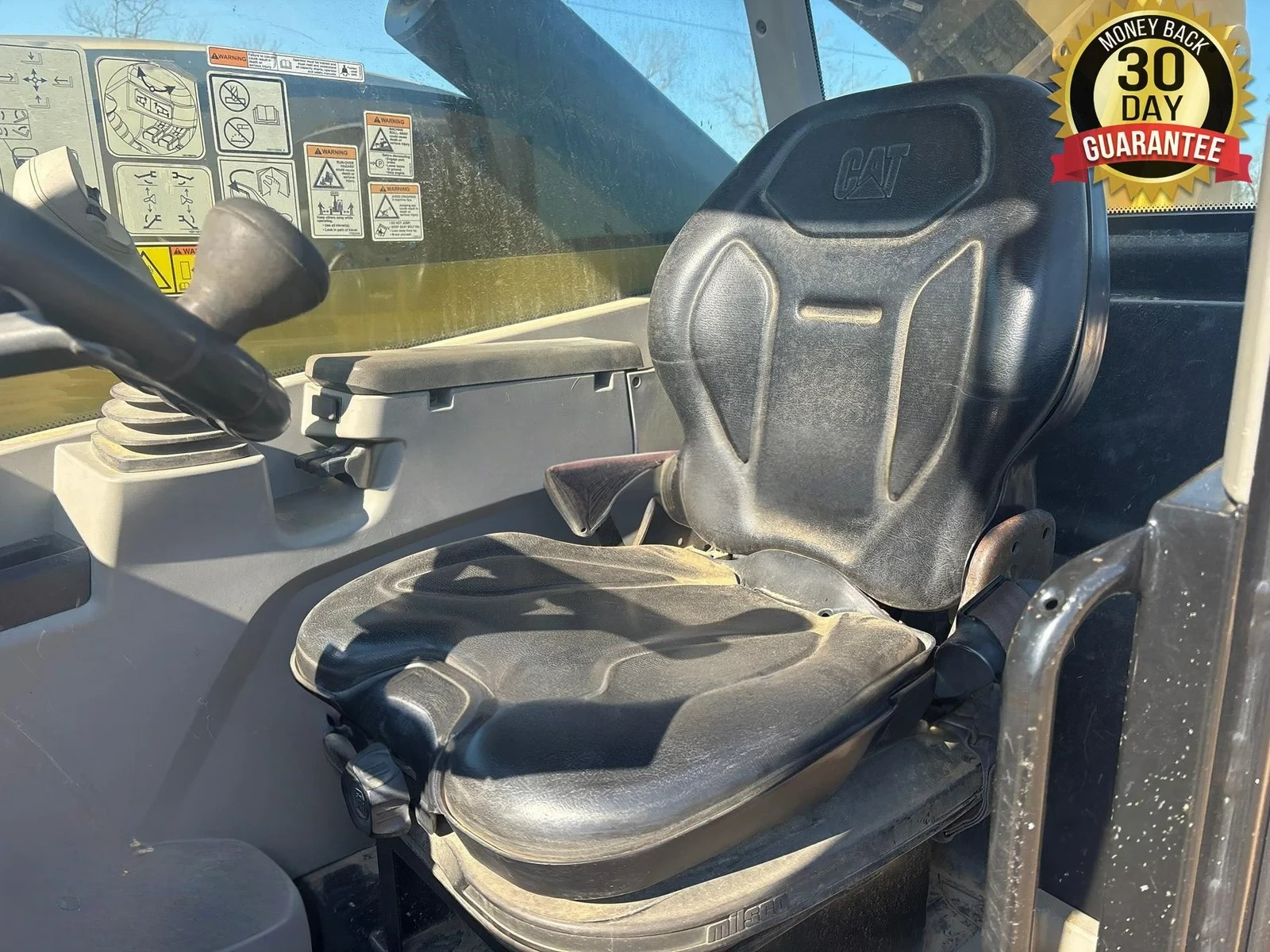 2018 CATERPILLAR TL943D TELEHANDLER - Inventory #71082 - Image 2