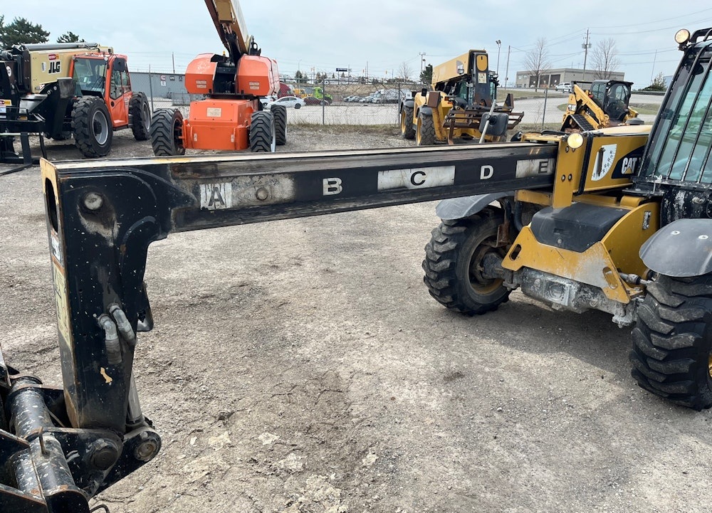 2014 CATERPILLAR TH255C 5.5K TELESCOPIC REACH FORKLIFT CAB TELEHANDLER - Inventory #40329 - Image 11