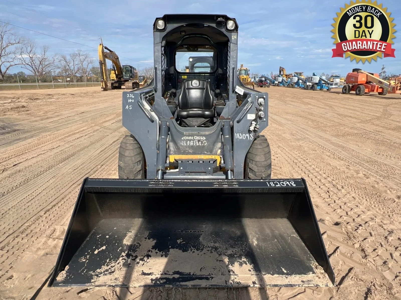 2018 DEERE 324E SKID STEER - Inventory #83420 - Image 13