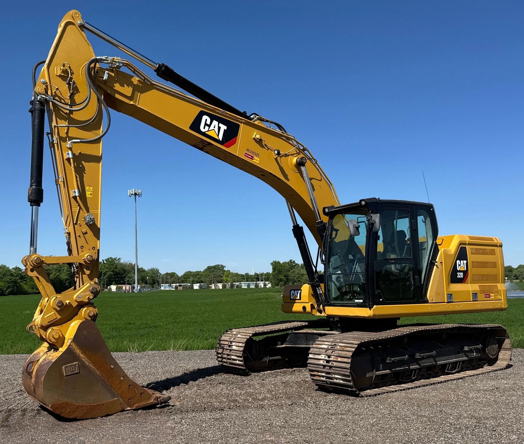 2018 CATERPILLAR 320 EXCAVATOR  