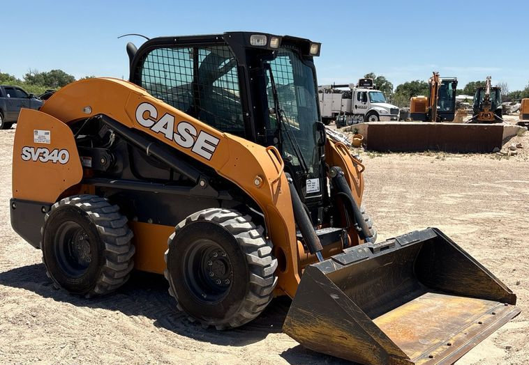 2019 CASE SV340 SKID STEER LOADER  - Image 4
